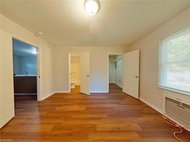 1653 Dane St unit 2B, Greensboro, NC 27405 - photo 4