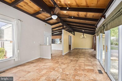 2322 Kingsbury Ln, Woodbridge, VA 22192 - photo 4