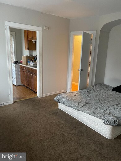 370 Avon Rd, Upper Darby, PA 19082 - photo 3