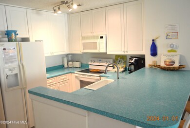 3-Kitchen (2)