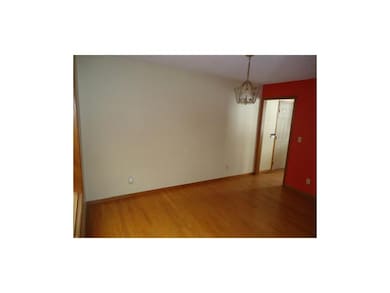 3516 Amanda Ct NW, Cedar Rapids, IA 52405 - photo 4