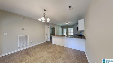 2204 Greendale Cir, Birmingham, AL 35215 - photo 2