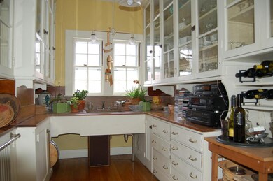 Butlers pantry