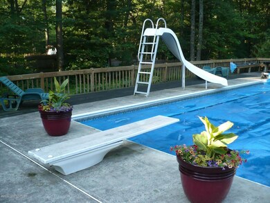 260 Cameo Ln, Cresco, PA 18326 - photo 2