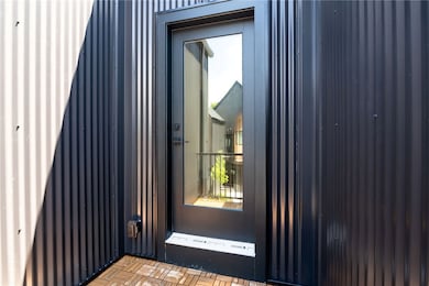 12 Daggett Ct unit 1, Providence, RI 02906 - photo 4