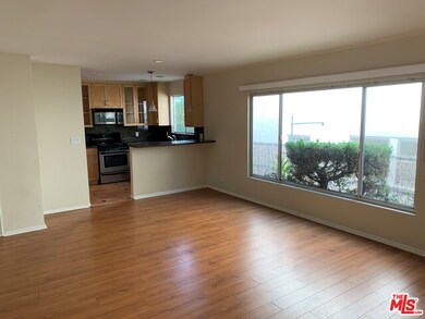 435 S Palm Dr unit 2, Beverly Hills, CA 90212 - photo 4