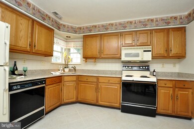 664 Cascade Dr S, Mount Laurel, NJ 08054 - photo 5