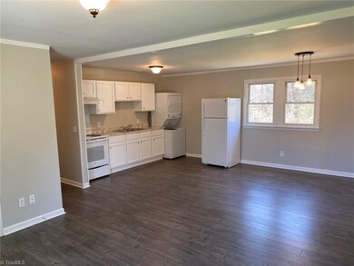 308 Weatherford Dr, King, NC 27021 - photo 3