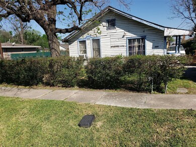 3127 Coal St, Houston, TX 77026 - photo 2