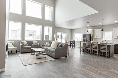 7334 27th St S, Fargo, ND 58104 - photo 6