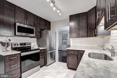 9209 Burnetta Dr, Annandale, VA 22003 - photo 3