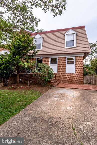 2932 Nob Hill Ct, Alexandria, VA 22314 - photo 4