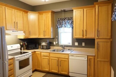 15 W Seventy Second St, Cincinnati, OH 45202 - photo 4