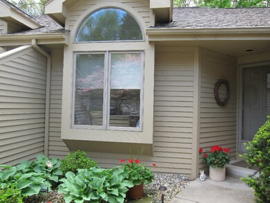ext front,2148 Oakland Ridge 002