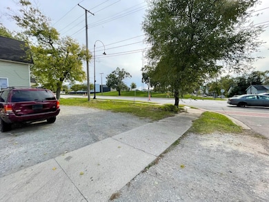 109 Combs St, Michigan City, IN 46360 - photo 4