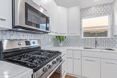 5210 W Jupiter Way N, Chandler, AZ 85226 - photo 5