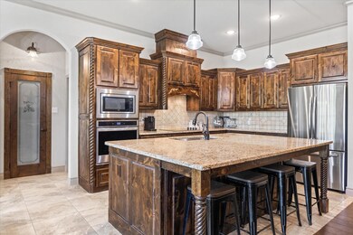 107 Doc Ballard Ct, Weatherford, TX 76088 - photo 7