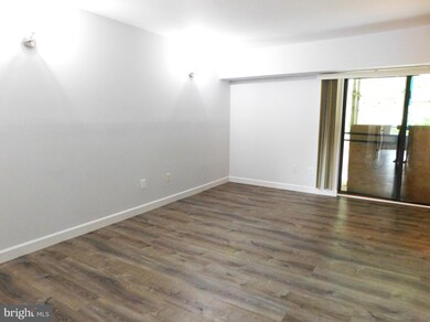 11601 Stoneview Square unit 11C, Reston, VA 20191 - photo 3