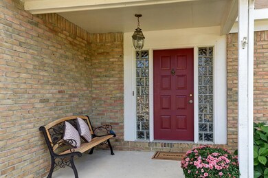 2247 Blue Fox Ct, Columbus, OH 43235 - photo 2