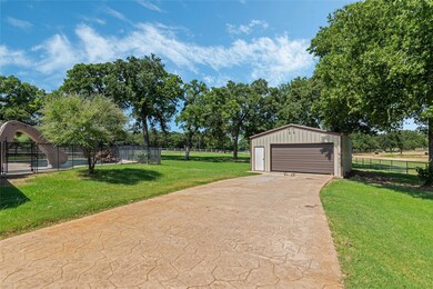 105 Las Brisas Dr, Decatur, TX 76234 - photo 3
