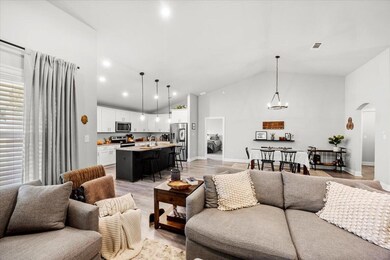 7438 Gordon Evans Rd, Navarre, FL 32566 - photo 5