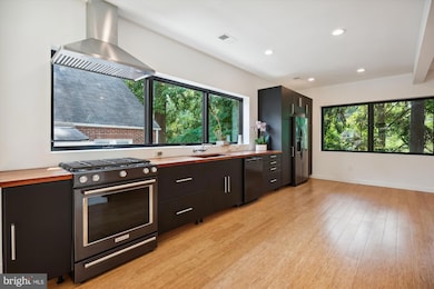 8423 Piney Branch Rd, Takoma Park, MD 20901 - photo 7