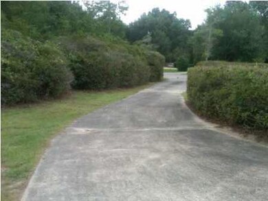 2521 Corral Dr, Cantonment, FL 32533 - photo 5