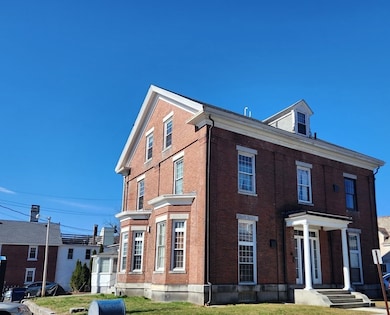 80 Grove St unit 7, Fitchburg, MA 01420 - photo 2