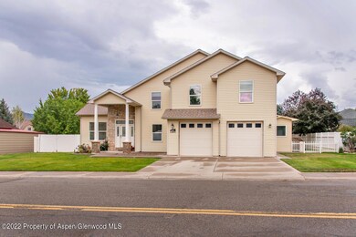 1384 Firethorn