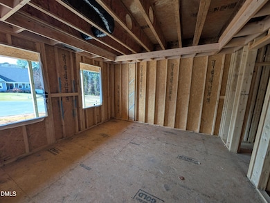 192 Quail Point Cir, Clayton, NC 27520 - photo 2