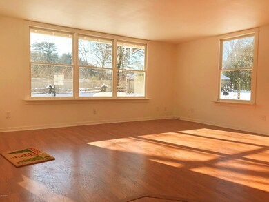 406 James St, Milford, PA 18337 - photo 3