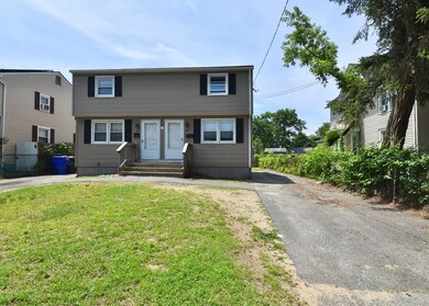 64-66 E Bay Path Terrace, Springfield, MA 01109 - photo 3