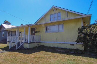 2513 1st St, Tillamook, OR 97141 - photo 3