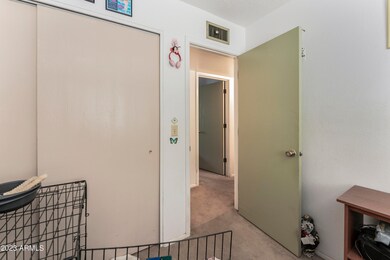 Caldwell St (24)
