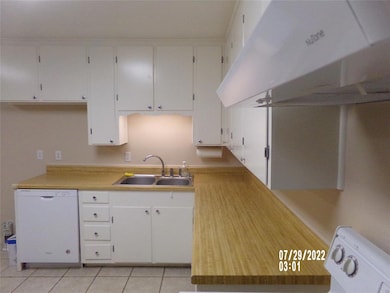 112 N Imperial Dr, Denison, TX 75020 - photo 4