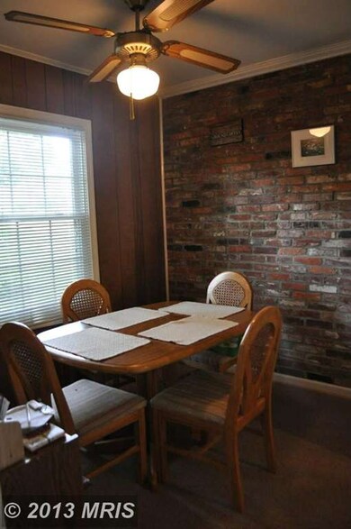 8398 Forrester Blvd unit 556, Springfield, VA 22152 - photo 6