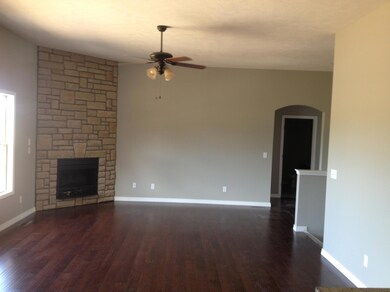 810 E Weldon Dr, Nixa, MO 65714 - photo 4