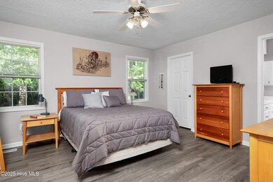 1610 W Hightree Lane, New Bern, NC 28562