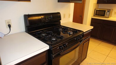 1401 W Fulton Place, Broken Arrow, OK 74012 - photo 7
