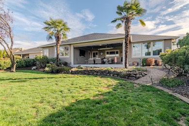 398 Robert Trent Jones Blvd, Eagle Point, OR 97524 - photo 7