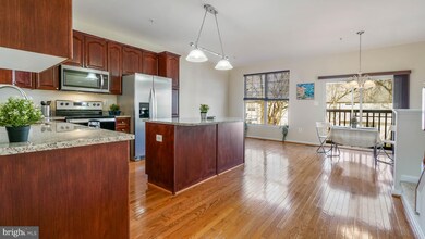 127 Fieldstone Ct, Frederick, MD 21702 - photo 4