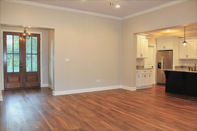 5-Living Room2