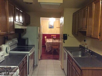 9329 Sparrow Valley Dr, Montgomery Village, MD 20886 - photo 5