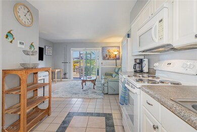 3211 Stringfellow Rd unit 104, Saint James City, FL 33956 - photo 4