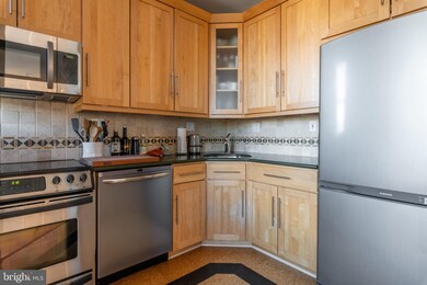 1317 Rhode Island Ave NW unit 406, Washington, DC 20005 - photo 7