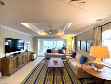 9101 Vanderbilt Dr unit 304, Naples, FL 34108 - photo 7