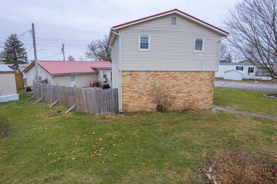 902 Poplar St, Tipton, IN 46072 - photo 4