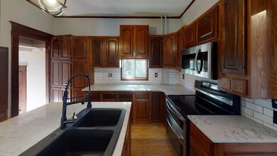 523-N-6th-St-Kitchen (1)