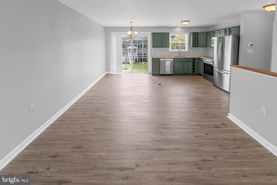 144 Freight Car Cir, Bunker Hill, WV 25413 - photo 6