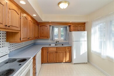 5820 Forest Ave, Des Moines, IA 50311 - photo 3